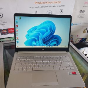 LAPTOP HP 240 G8 CORE I7-1065G7 RAM 8 SSD 512