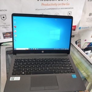LAPTOP HP 240 G8 CORE I3-1115G4 Ram 8 Ssd 256