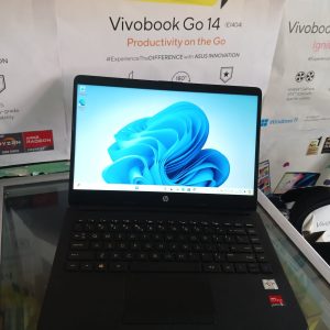 LAPTOP HP 14 AMD ATHLON SILVER 3050U RAM 4 SSD 256
