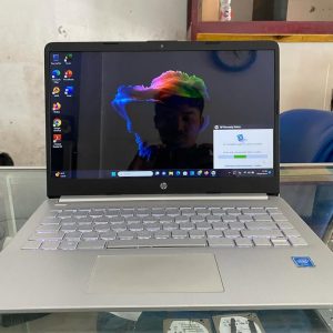 Hp 14s-dq0508TU - Laptop mulus backlight garansi resmi 2024 Agustus