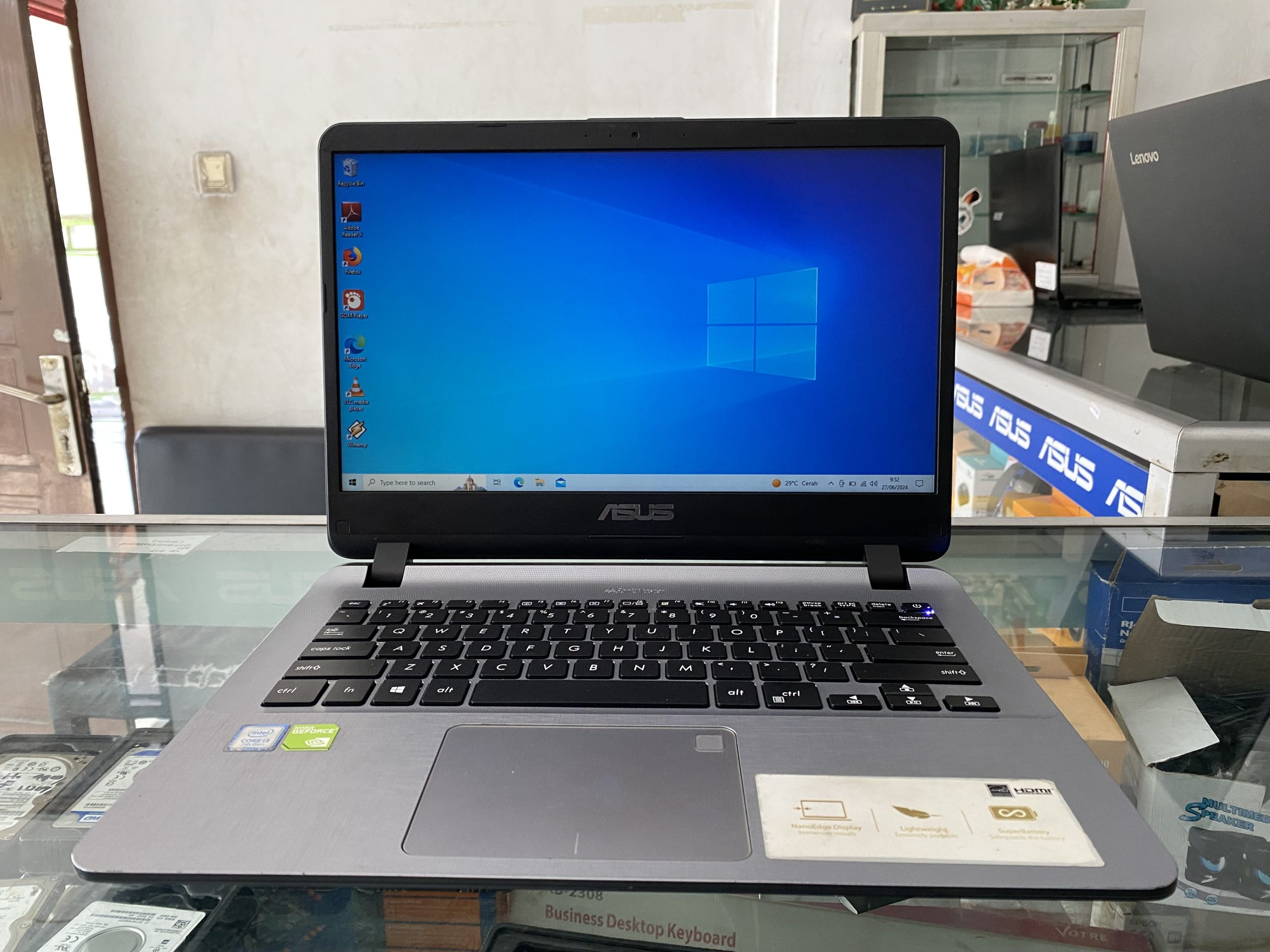 Laptop Dual VGA Asus Vivobook A407U Intel Core i3-7020U Ram 4gb Ssd 256Gb VGA Intel HD + Nvidia Geforce