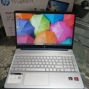 Laptop HP 15S-EF2126WM AMD RYZEN 5 5500U RAM 8GB SSD 256GB LIKE NEW